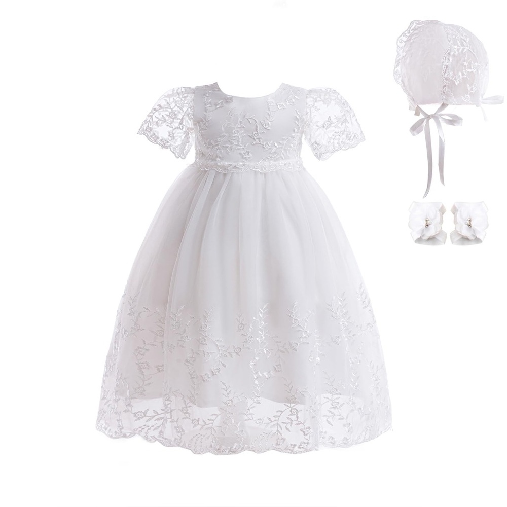 NWOT Baby Girl’s White Christening Gown w/matching bonnet (missing foot rings)